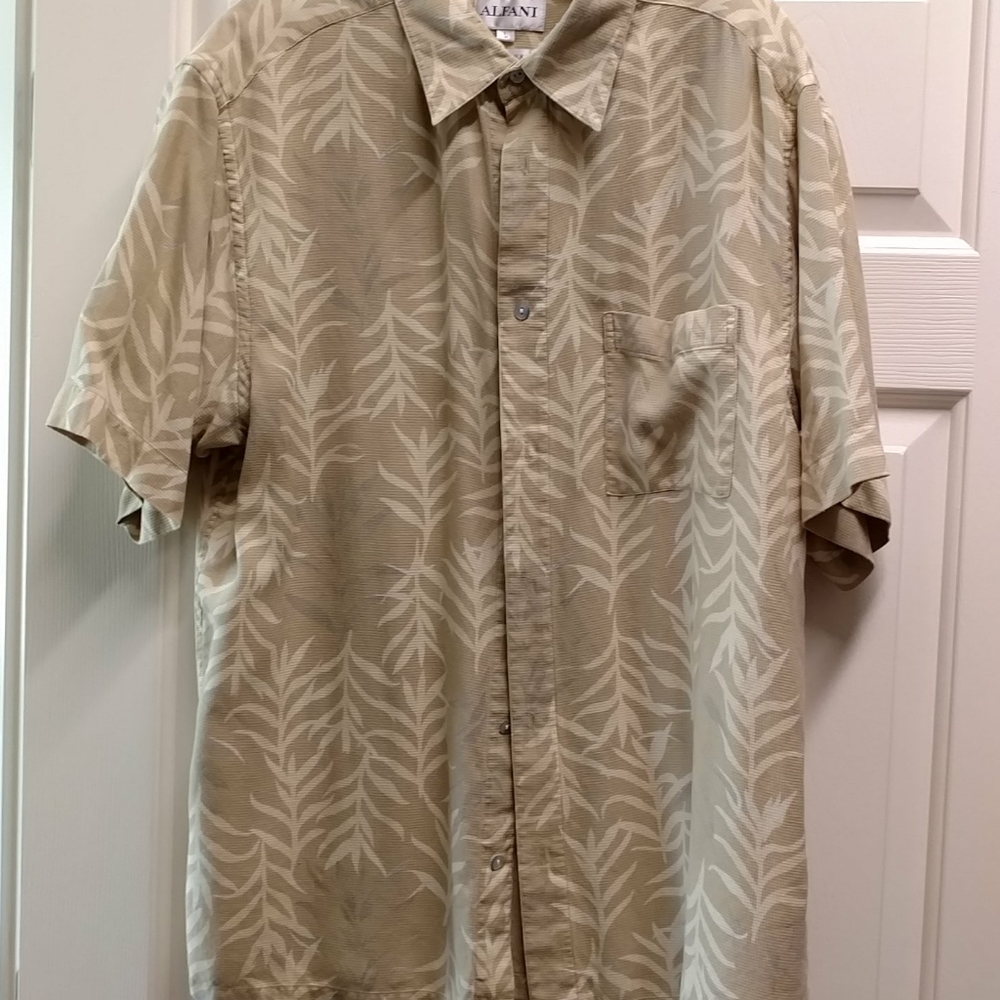 Men's casual shirt